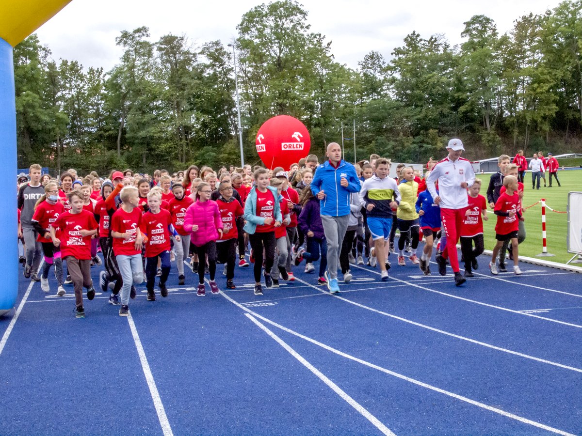 Festyn Sport Generacja na stadionie w Kartuzach