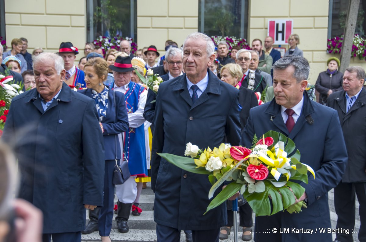 Zdjęcia z uroczystości wraz z jej uczestnikami