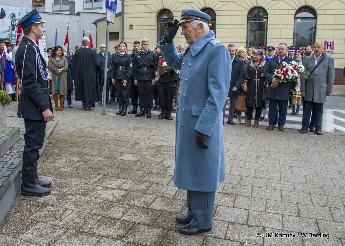 Zdjęcia z uroczystości wraz z jej uczestnikami