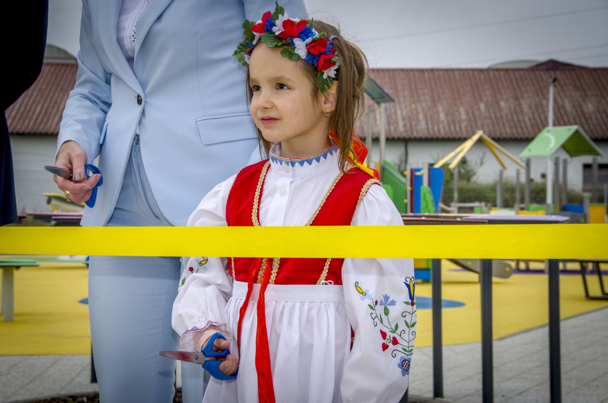 Uroczystość otwarcia przedszkola i placu zabaw w Kiełpinie