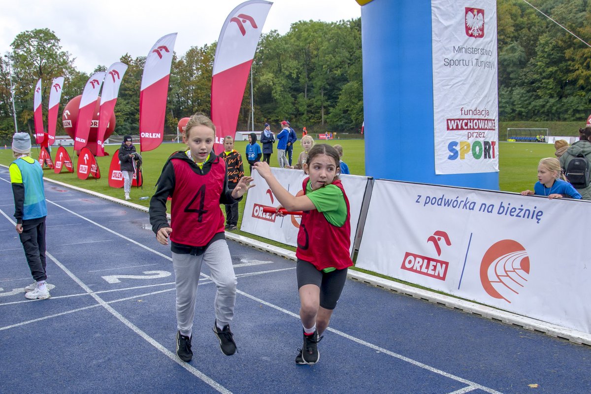 ORLEN z podwórka na bieżnię w Kartuzach