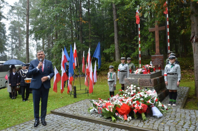 Mogiła. Burmistrz przemawia